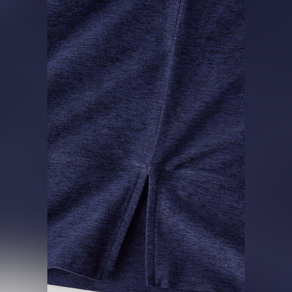 Fabletics Cloud Jersey Boxy Top | Large | Long Sleeve | NWT | Navy Heather - Picture 5 of 10